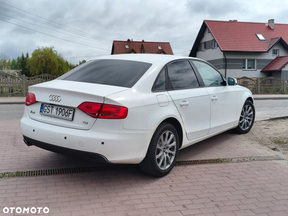 Audi A4 Avant 2.0 TDI - 11