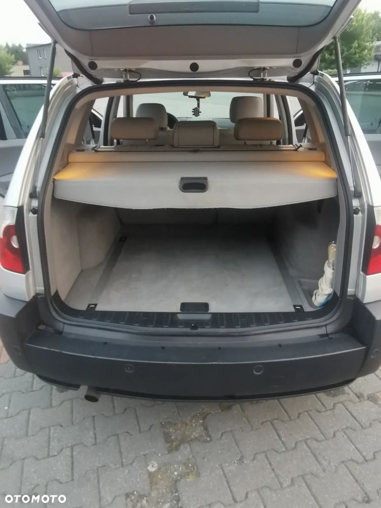 BMW X3 2.0d - 10