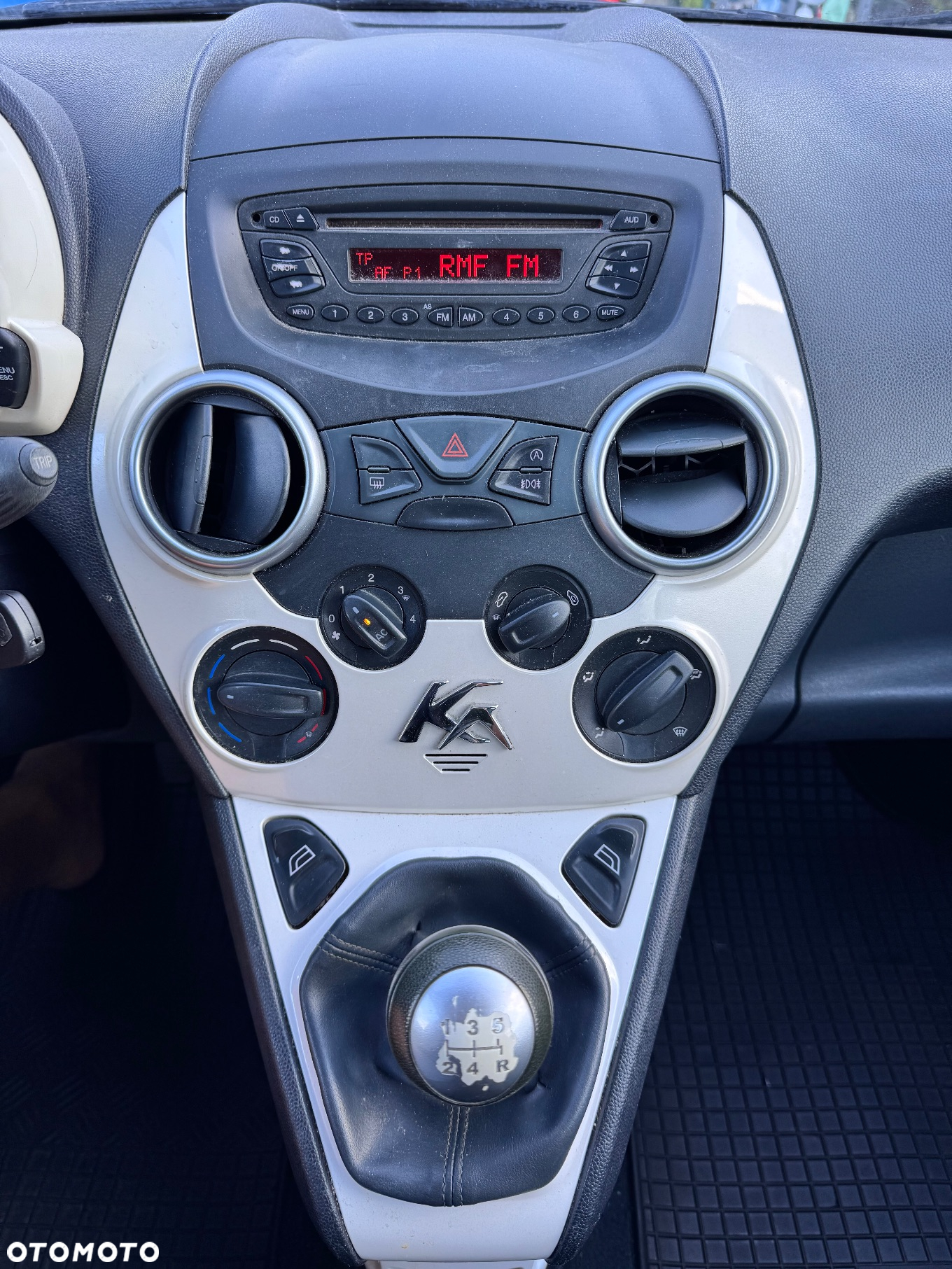 Ford KA 1.2 Start-Stopp-System Ambiente - 12