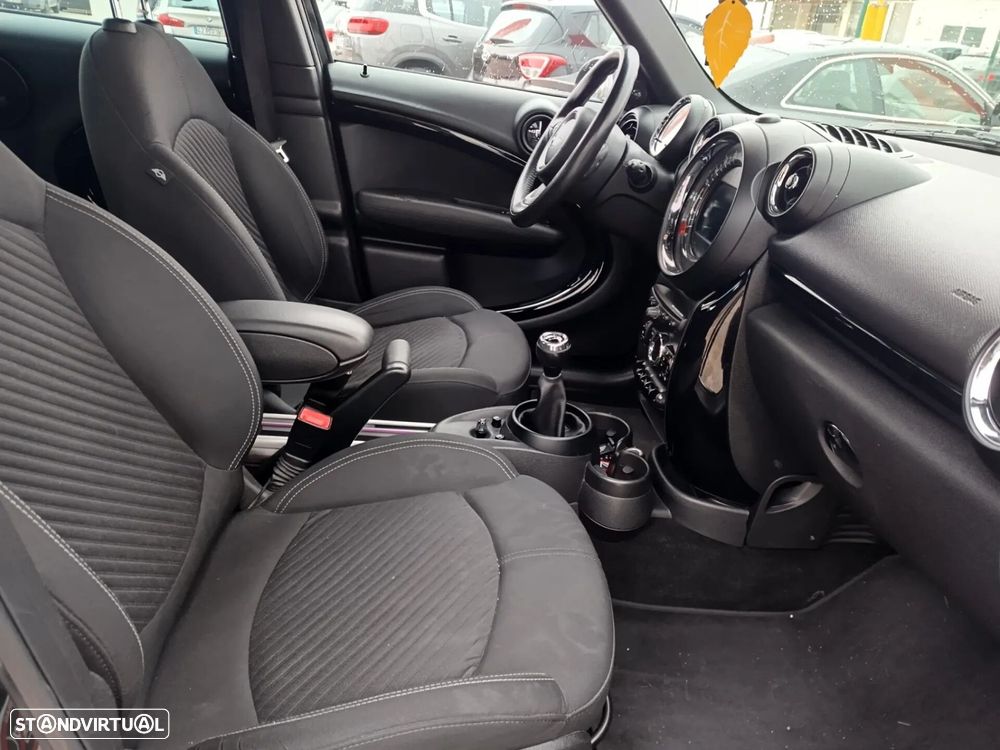 MINI Countryman Cooper D - 14