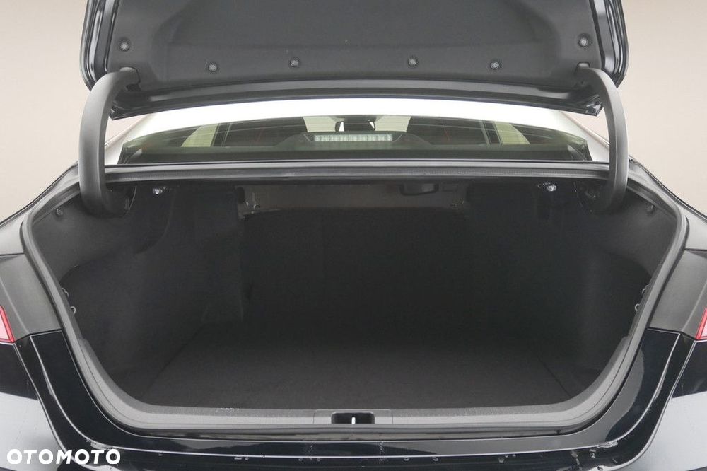 Toyota Camry 2.5 Hybrid Comfort CVT - 16