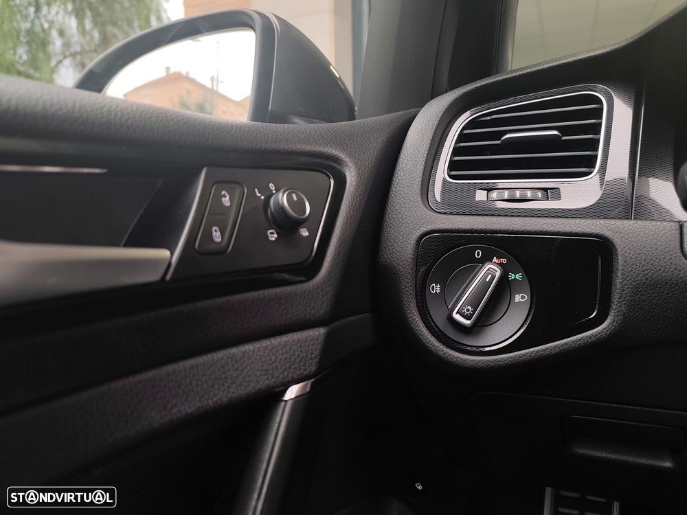 VW Golf 1.4 GTE Plug-In-Hybrid DSG - 23