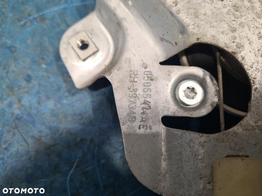 CHRYSLER 300C 3.0 CRD PODNOŚNIK SZYBY PRZÓD PRAWY - 7