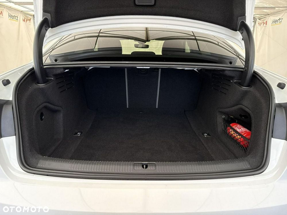 Audi A4 Allroad - 20