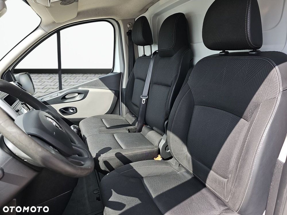 Renault Trafic - 15