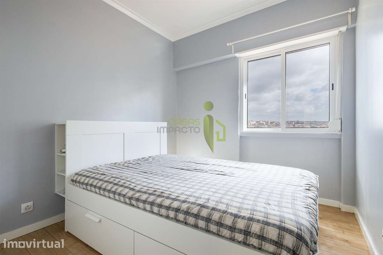 Apartamento T3  com Varanda e  Duas Frentes em Sintra - Grande imagem: 5/24