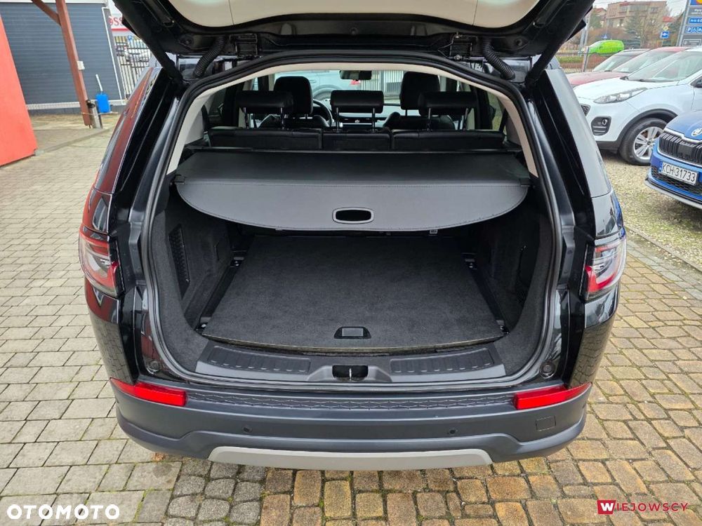 Land Rover Discovery Sport - 13