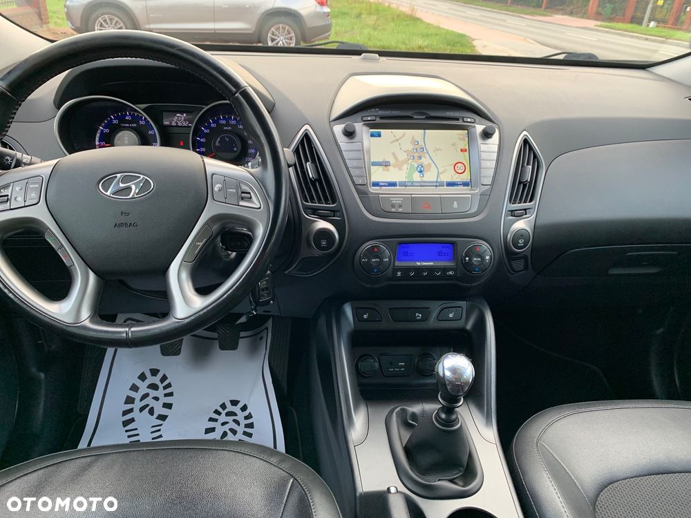 Hyundai ix35 blue 1.6 2WD Finale Gold - 16