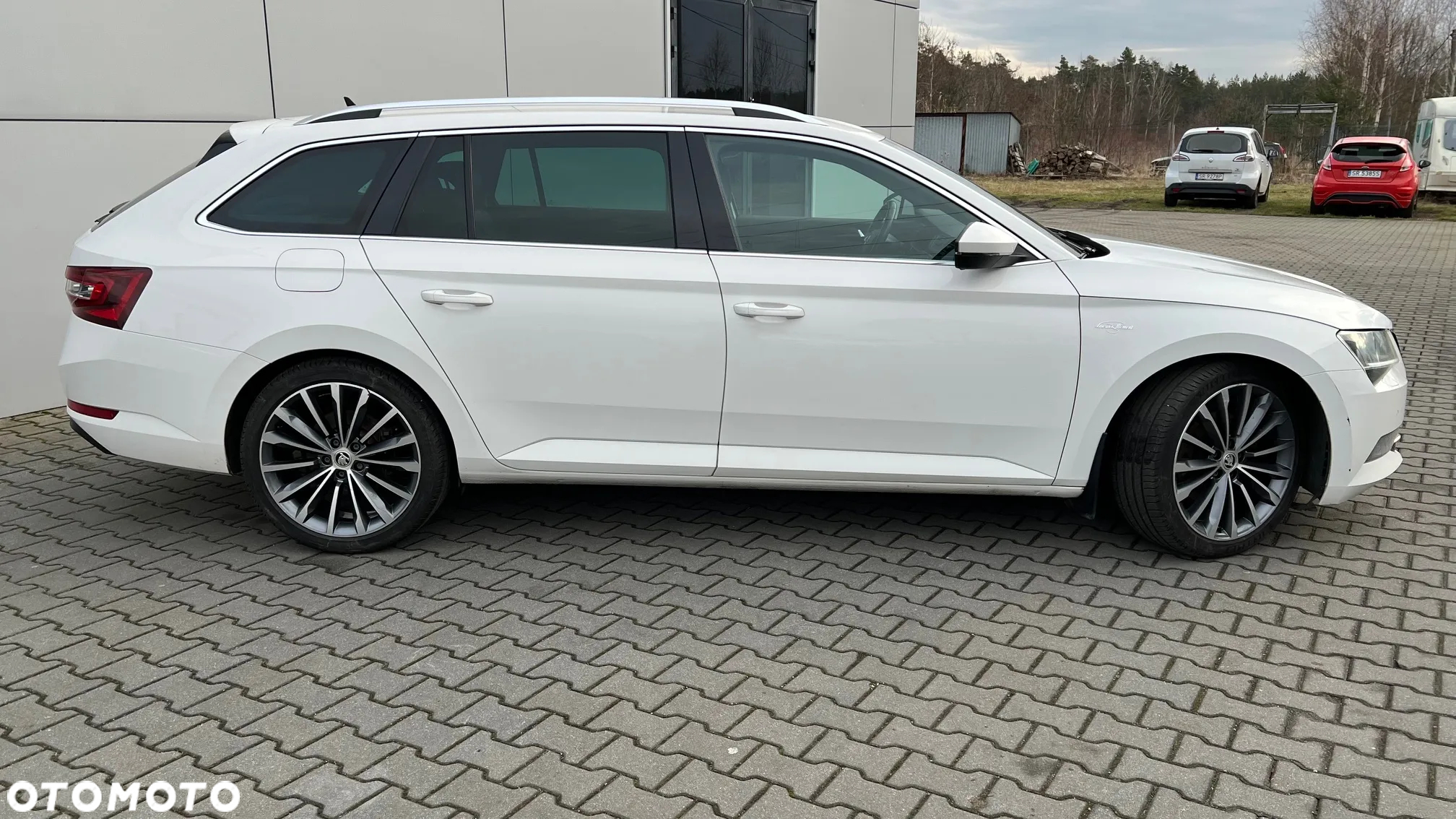 Skoda Superb 2.0 TDI 4x4 L&K DSG - 6