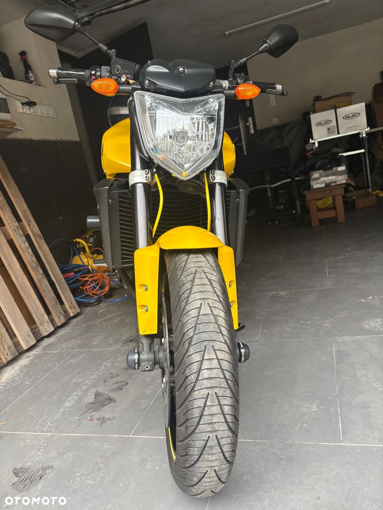Yamaha FZ - 14