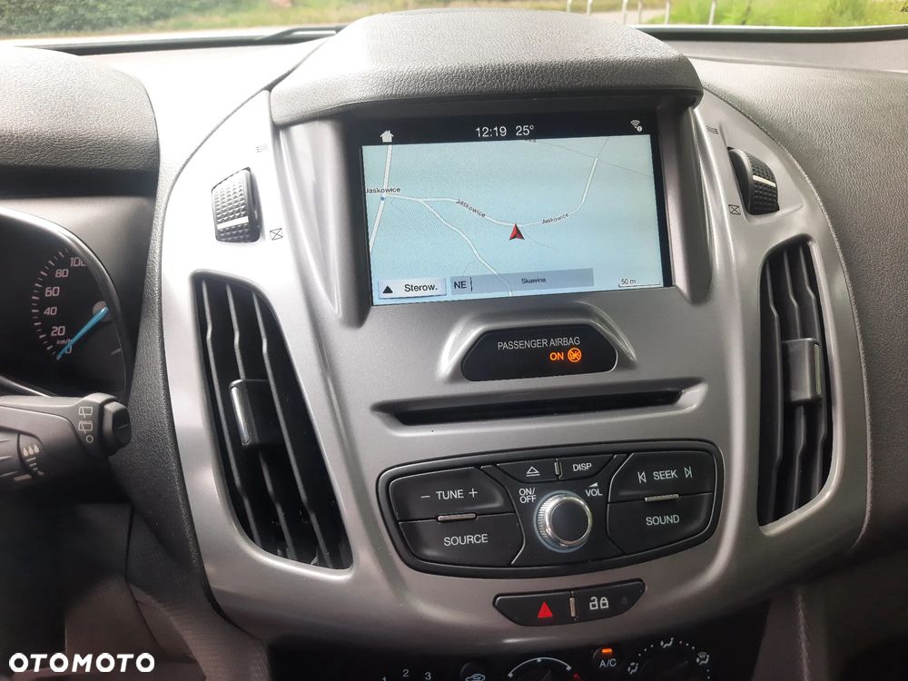 Ford Tourneo Connect Grand - 13