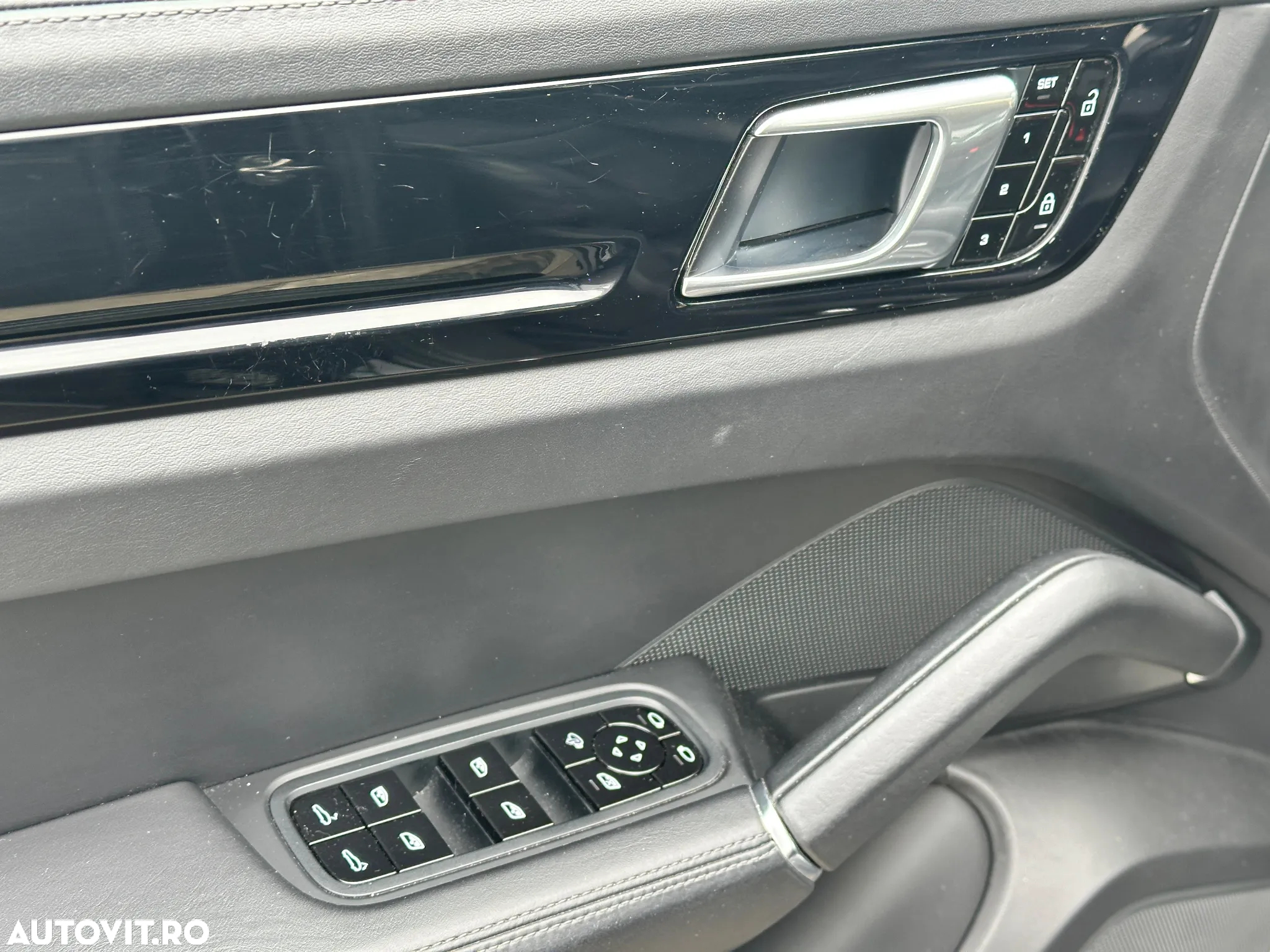 Porsche Cayenne S Tiptronic S - 16