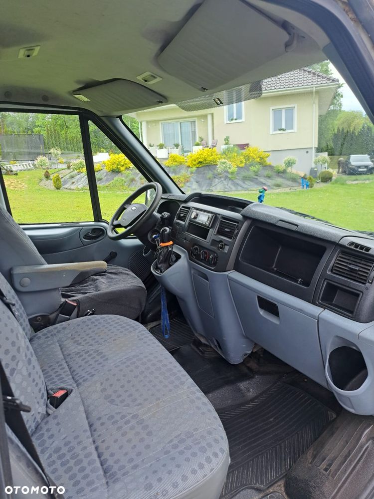 Ford Transit - 4