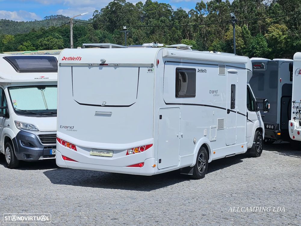 Dethleffs Trend Cama central+Basculante - 14