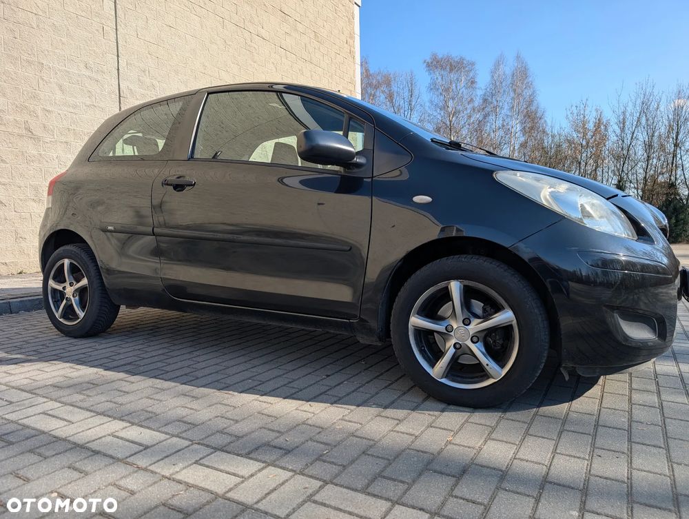 Toyota Yaris 1.33 Luna - 8