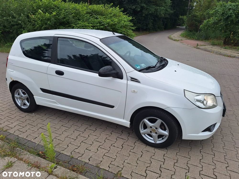 Chevrolet Aveo 1.2 16V Base+ - 27