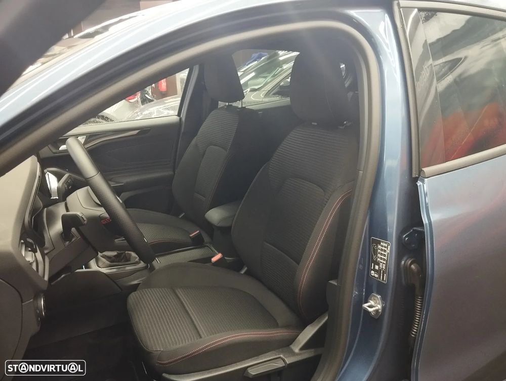 Ford Focus 1.0 EcoBoost MHEV ST-Line - 17