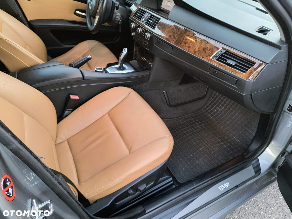 BMW Seria 5 - 12