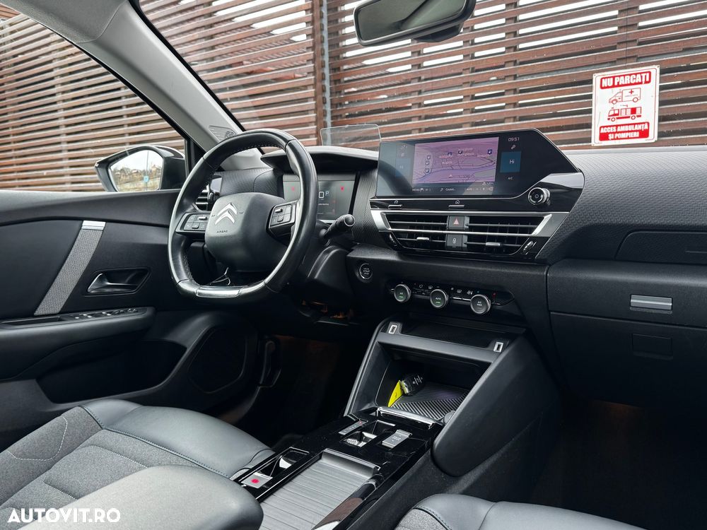 Citroën C4 PureTech 130 Stop&Start EAT8 SHINE - 26