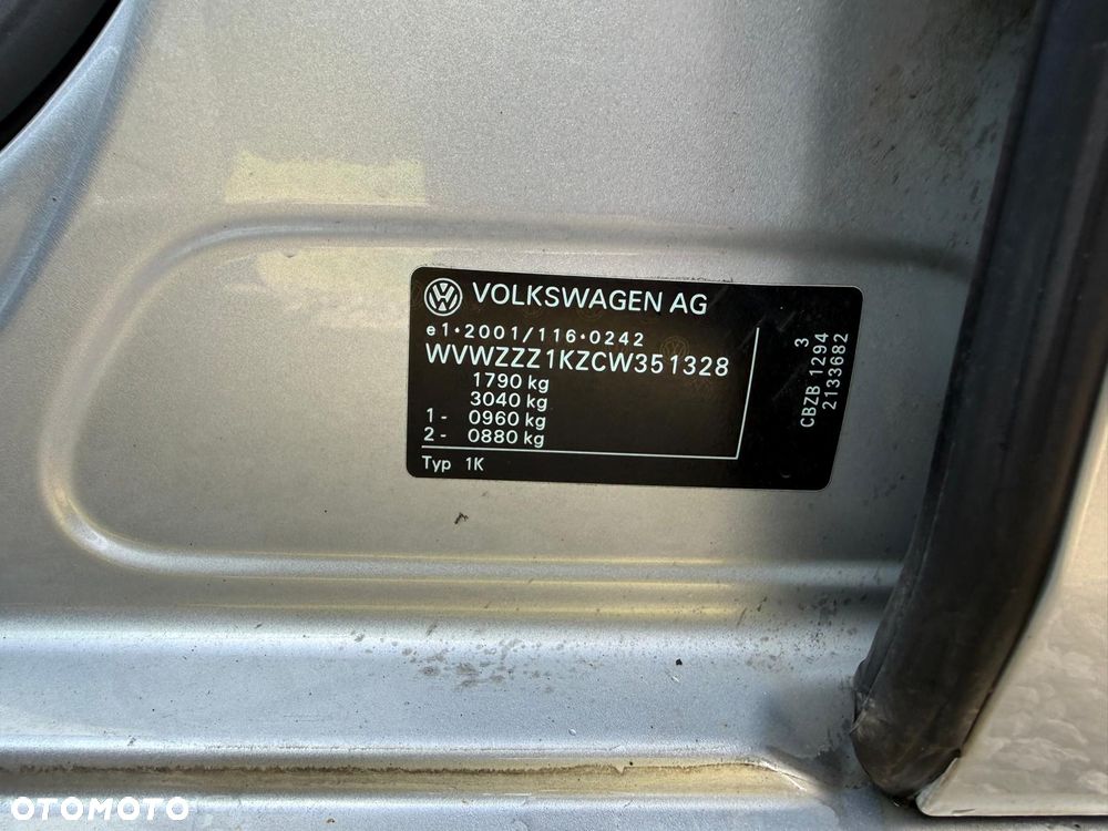 Volkswagen Golf 1.2 TSI BlueMotion Technology MATCH - 16