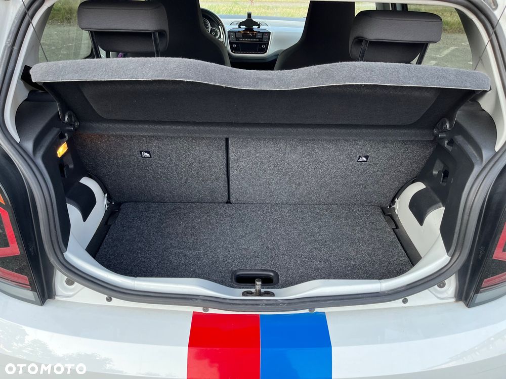 Volkswagen up! e-up - 16