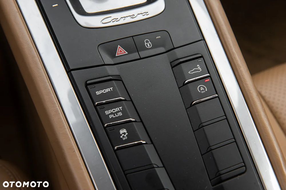 Porsche 911 Carrera PDK - 23