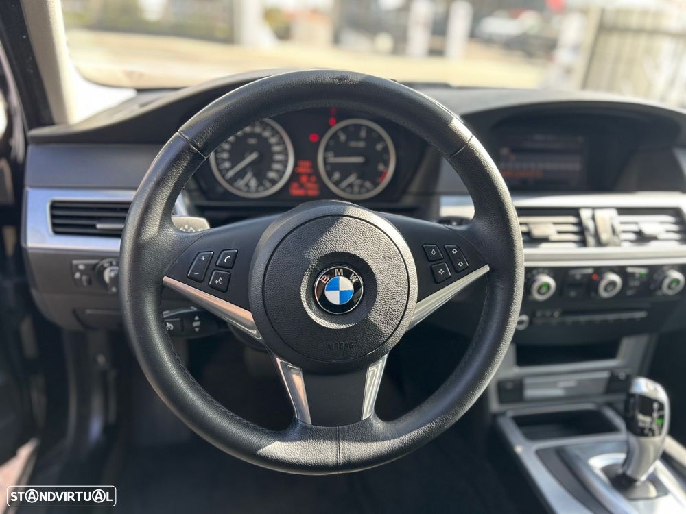 BMW 520 dA Executive - 26