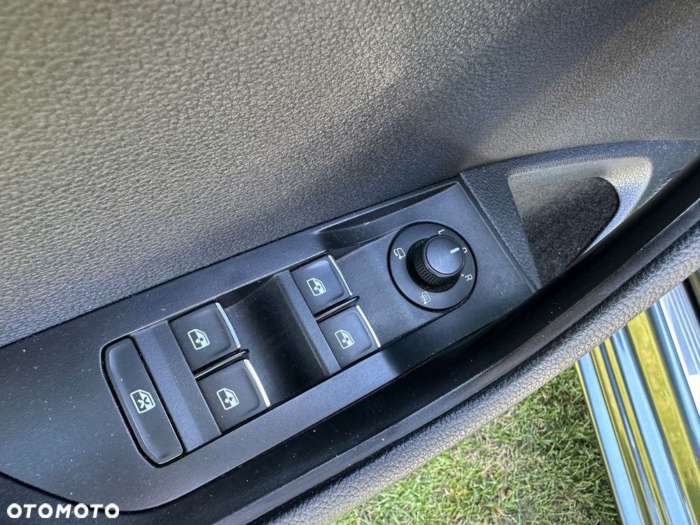 Skoda Superb 2.0 TDI DSG Ambition - 20