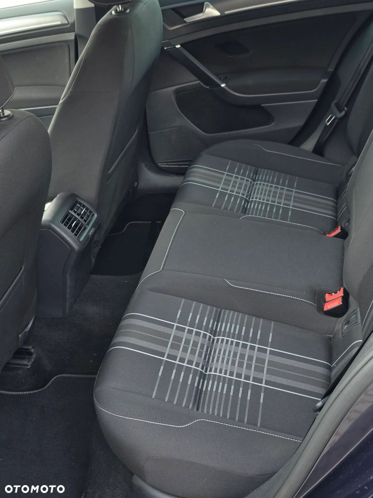 Volkswagen Golf 2.0 TDI 4Motion BlueMotion Technology Lounge - 12