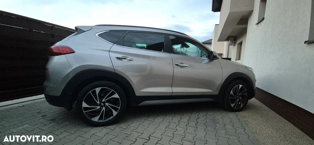 Hyundai Tucson 1.6 T-GDi 4WD 7DCT Luxury - 4