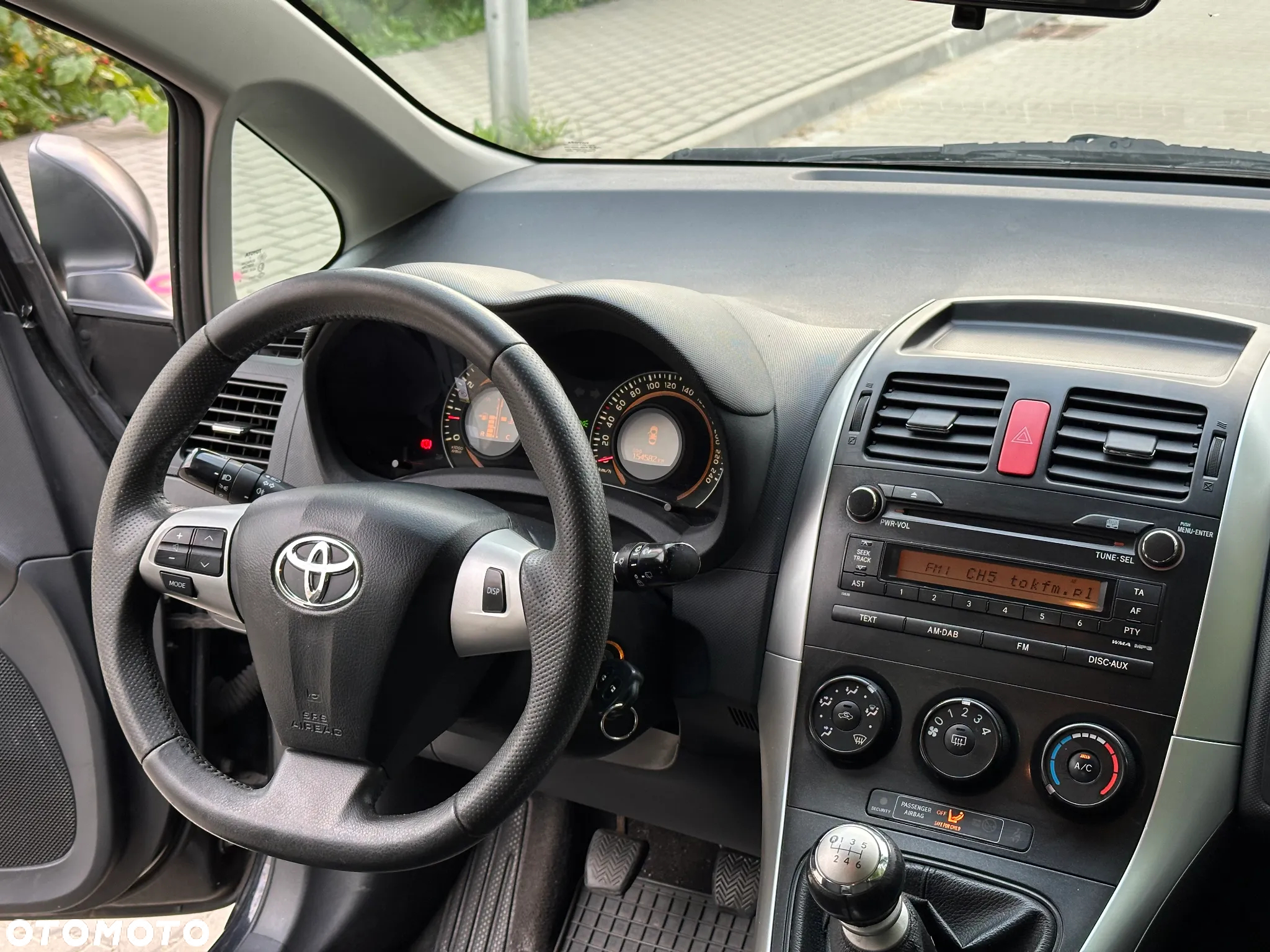 Toyota Auris 1.33 VVT-i Terra - 19
