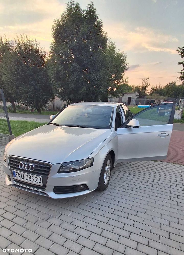 Audi A4 Limousine - 3