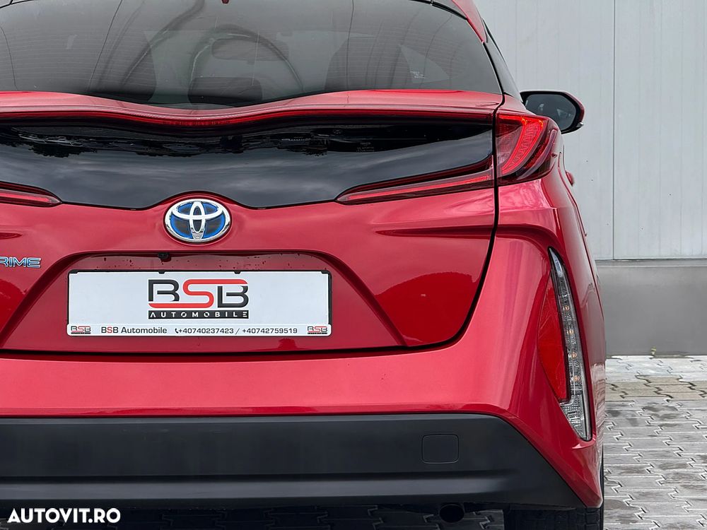 Toyota Prius Plug-in Hybrid Executive - 38