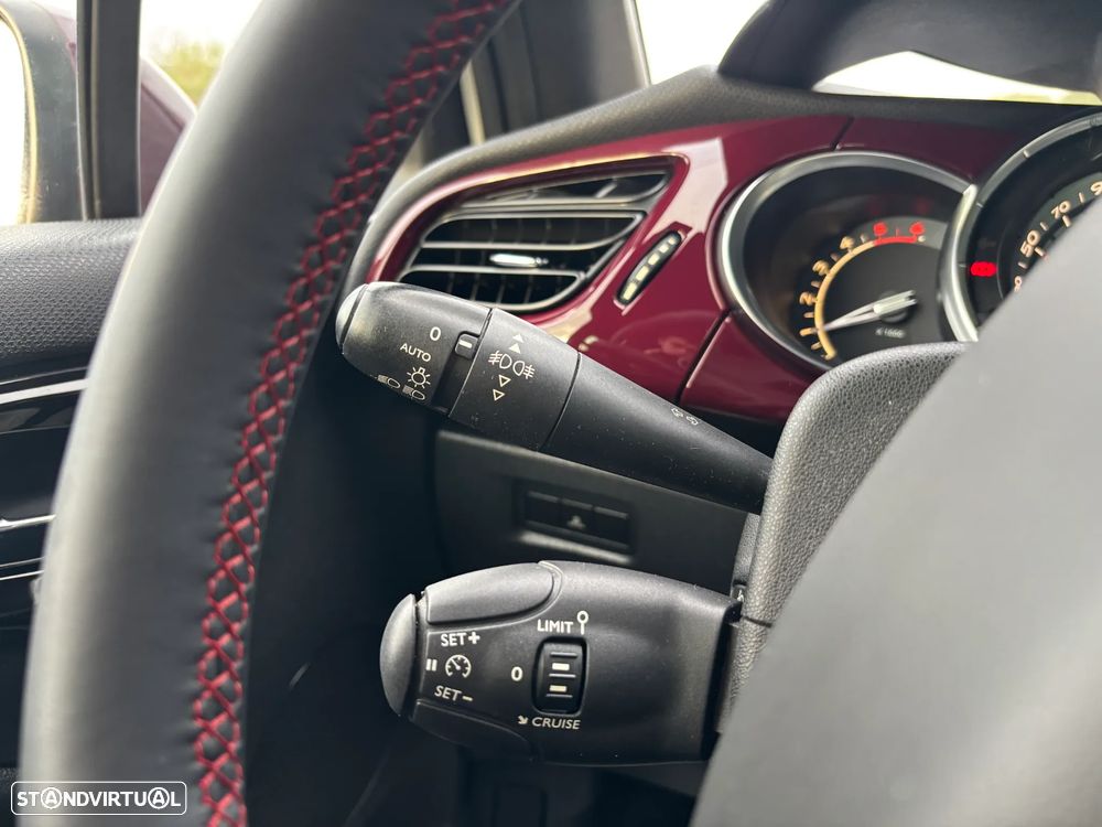 Citroën DS3 1.6 HDi Airdream Sport Chic - 12