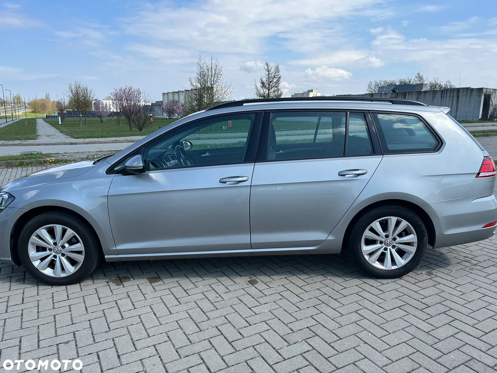 Volkswagen Golf VII 1.6 TDI BMT Comfortline - 10