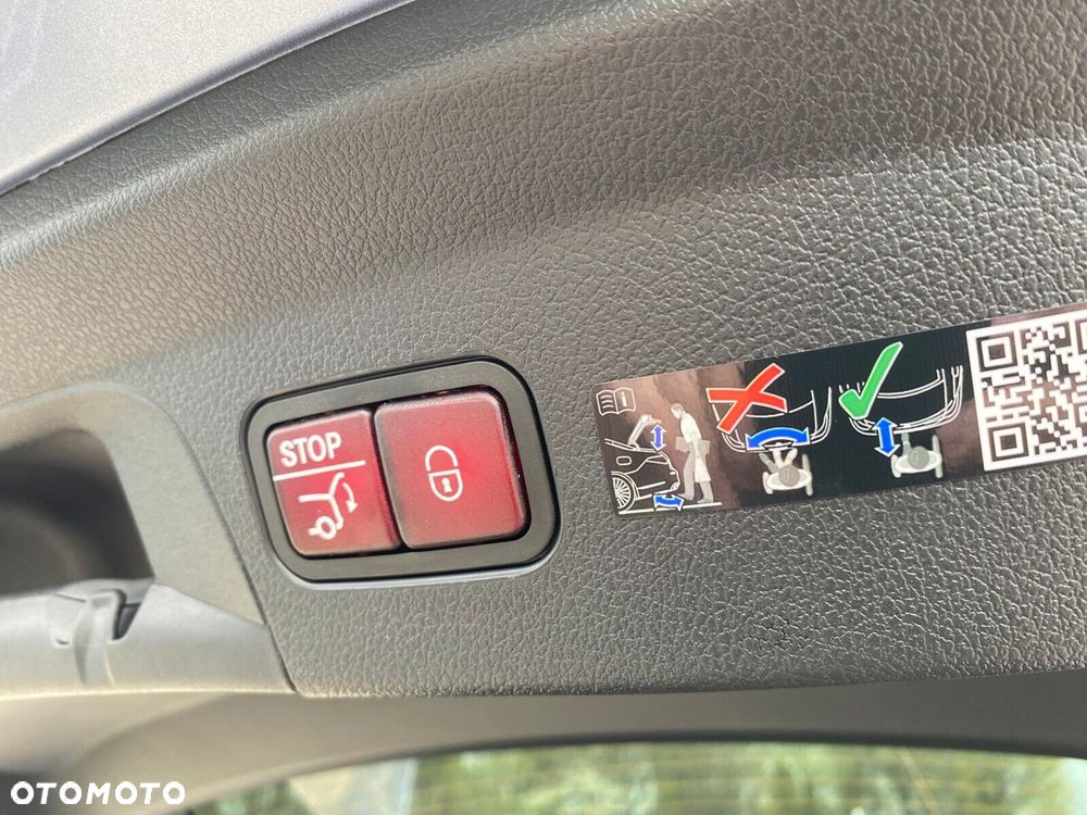 Mercedes-Benz GLE - 30