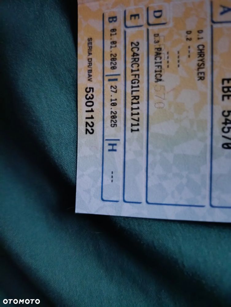 Chrysler Pacifica - 26