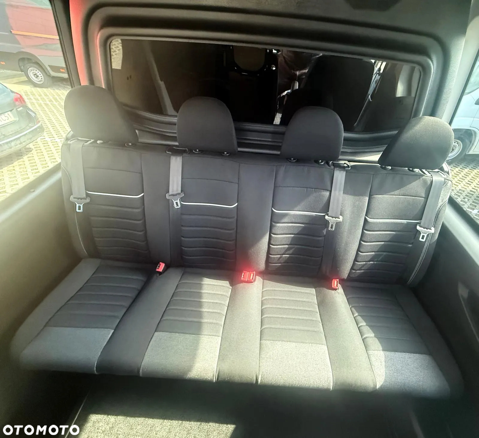 Iveco DAILY -AUTOMAT 7 OSOBOWE MAX DŁUGIE - ZABUDOWA W CENIE - 22