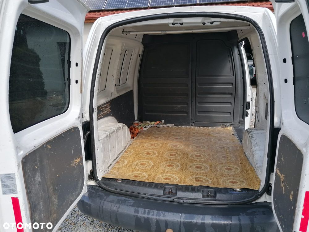 Volkswagen Caddy - 11