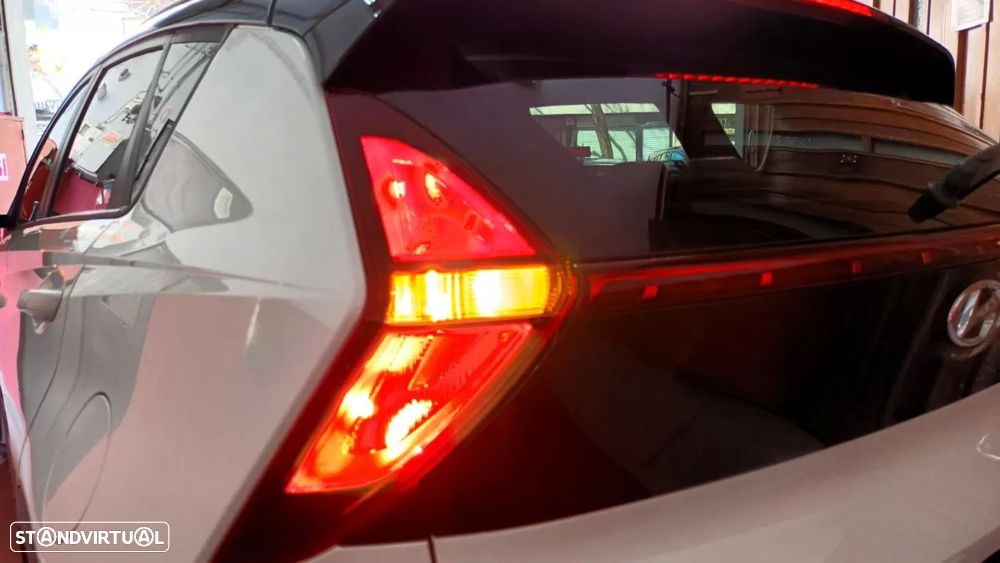 Hyundai Bayon 1.0 T-GDI Premium - 11