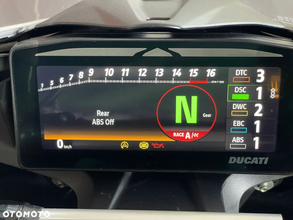 Ducati Panigale V4 - 15