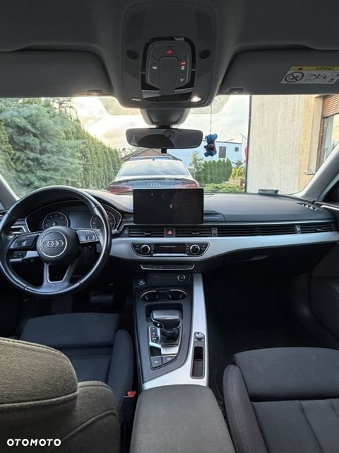 Audi A4 Limousine 35 TFSI mHEV Advanced S tronic - 16