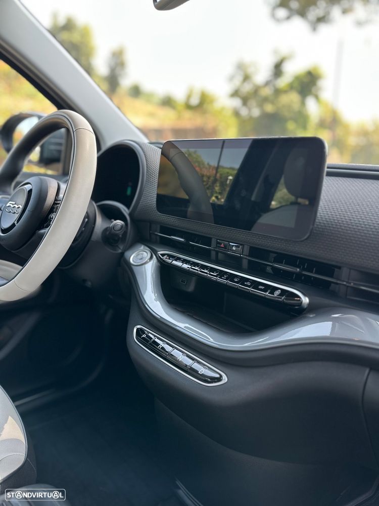 Fiat 500e 42kWh la Prima (by Bocelli) - 12