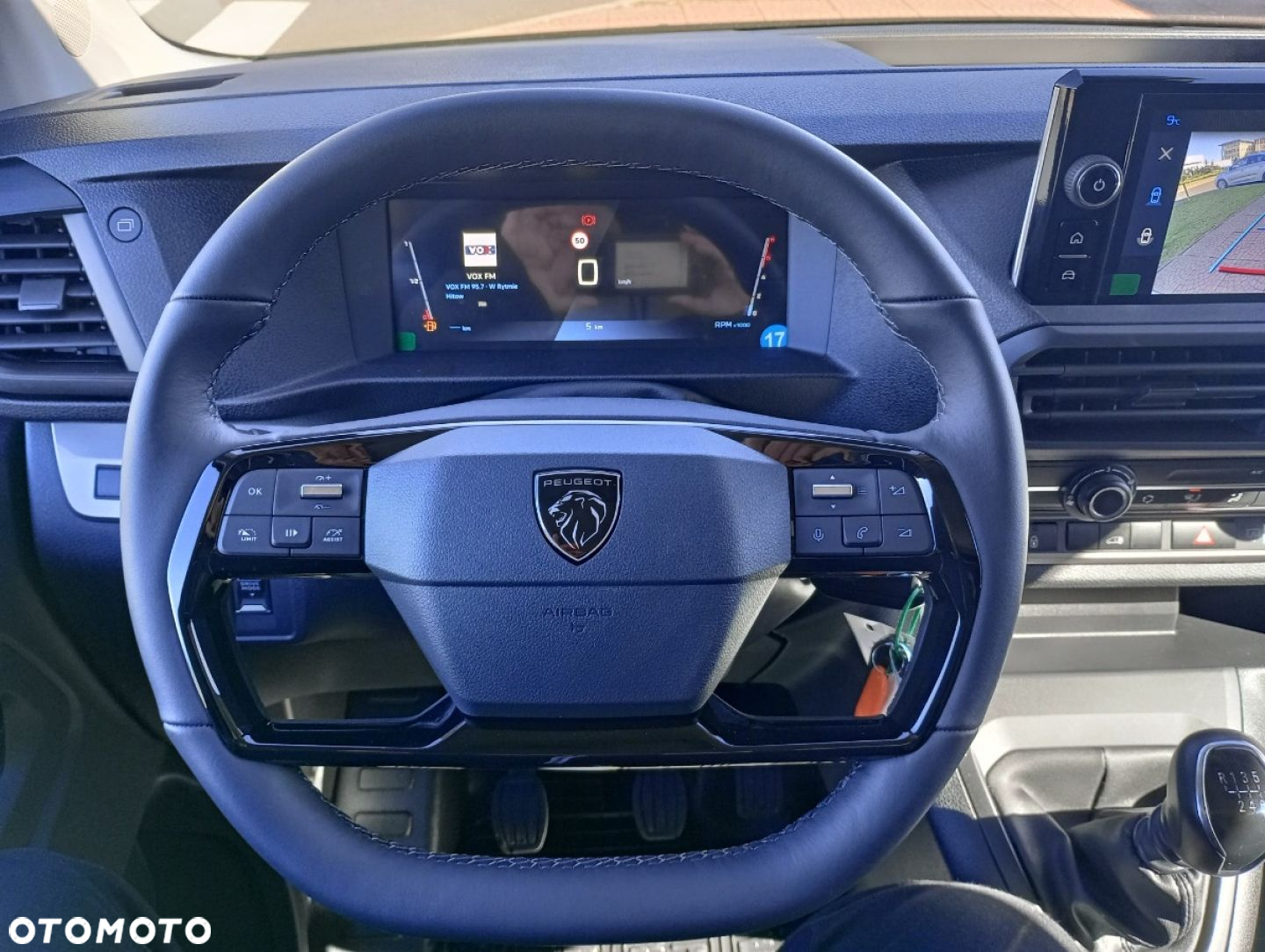 Peugeot EXPERT - 14