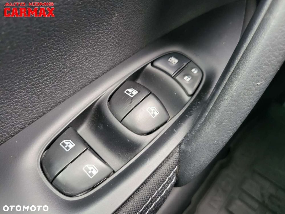 Nissan Qashqai - 23