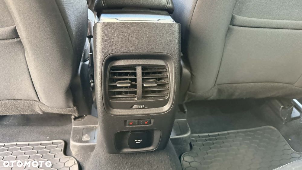 Ford Kuga 1.5 EcoBlue FWD Titanium - 17