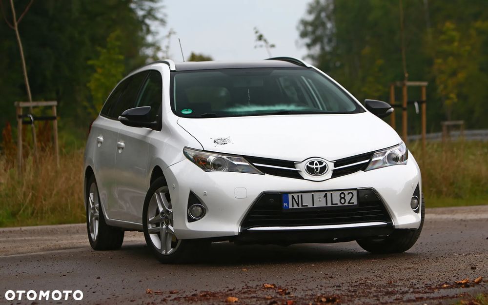 Toyota Auris 2.0 D-4D Premium - 6