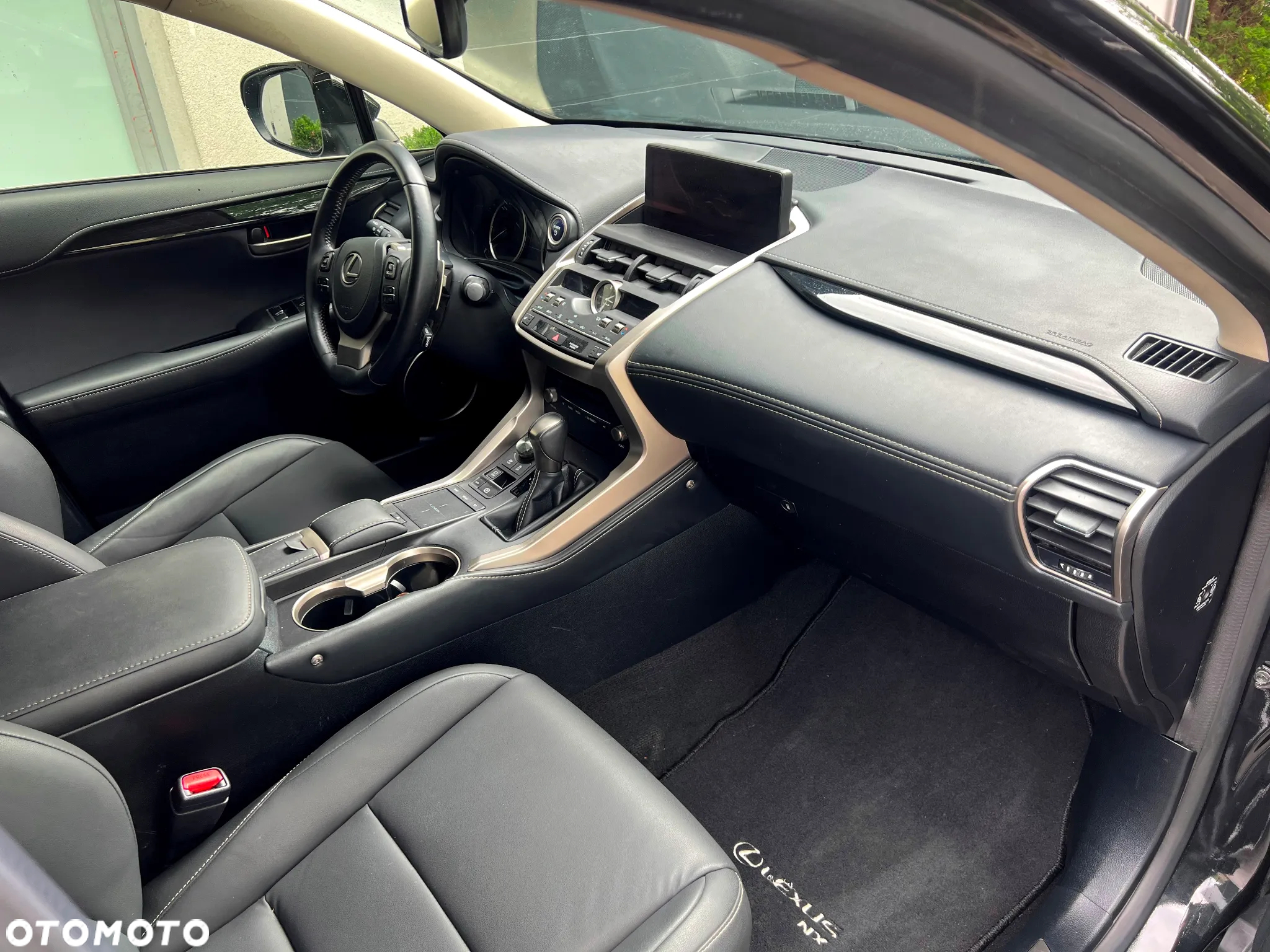 Lexus NX 300h Prestige AWD - 17
