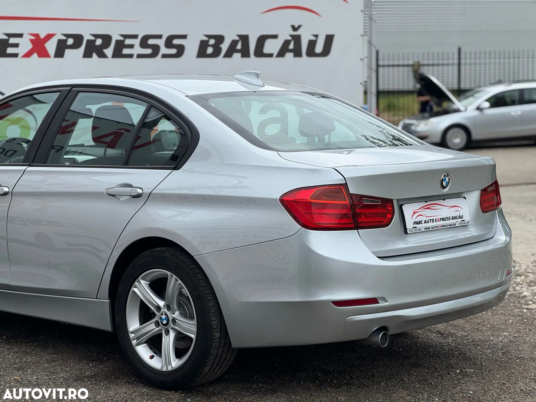 BMW Seria 3 318d Touring Aut. - 20