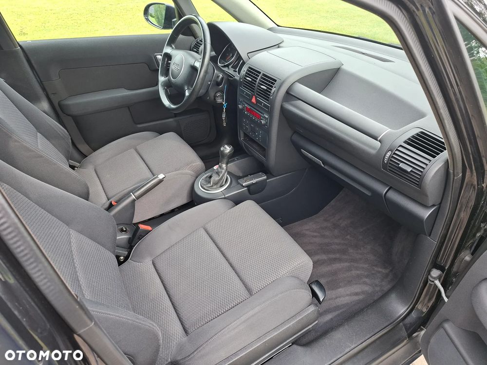 Audi A2 1.6 FSI - 16